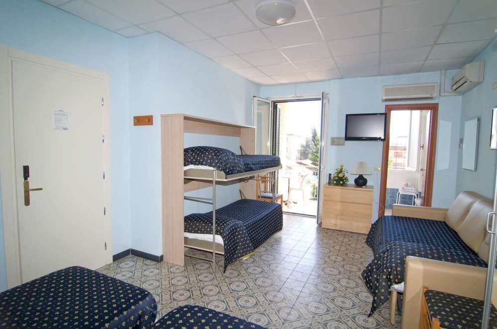 Hotel Delle Mimose Diano Marina Exterior photo
